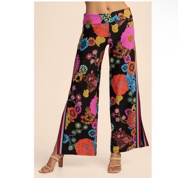 Trina Turk Other - Trina Turk Cover-Up Pants Women Medium Black Electric Reef Floral Retro NWT